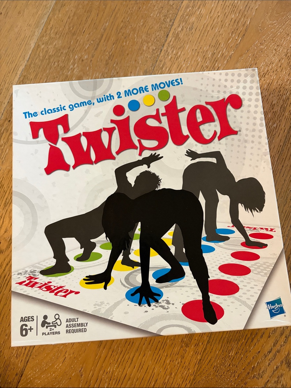 Hasbro Twister Classic Game-like new!